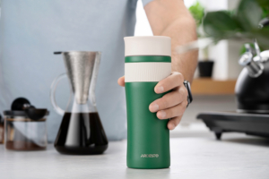 ARDESTO Travel mug CaldoCup 450 ml, stainless steel, green