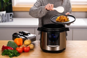 ARDESTO Multicooker-pressure cooker MPC-P226, 900W, bowl-6L, electronic control, recipes book, inox+plastic, silver