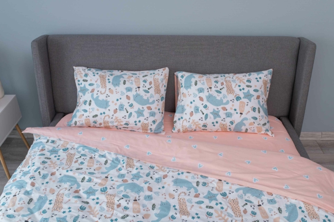 ARDESTO Bedding set 1.5 Gloria, sateen, duvet cover160x220cm, bed sheet 160x220cm, pillowcases (2) 50x70cm, 100% cotton, cats peach