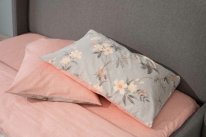 ARDESTO Bedding set 1.5 Gloria, sateen, duvet cover160x220cm, bed sheet 160x220cm, pillowcases (2) 50x70cm, 100% cotton, flowers pink