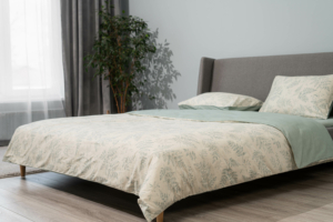 ARDESTO Bedding set 1.5 Gloria, sateen, duvet cover160x220cm, bed sheet 160x220cm, pillowcases (2) 50x70cm, 100% cotton, fern green