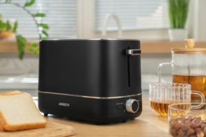 ARDESTO Toaster T-F420B, 800W, plastic, 2 slots, black