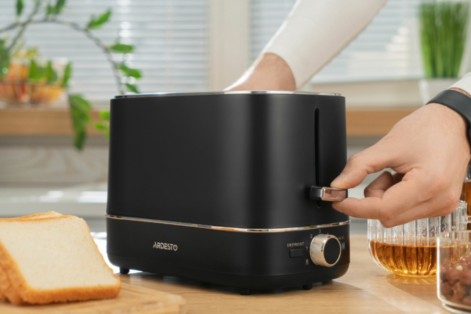 ARDESTO Toaster T-F420B, 800W, plastic, 2 slots, black