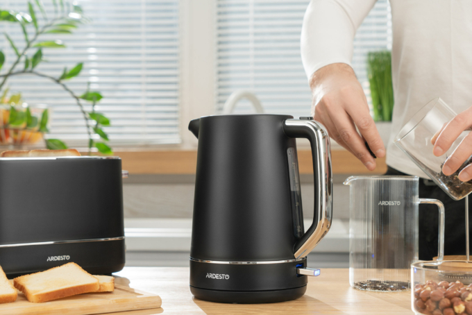 ARDESTO Toaster T-F420B, 800W, plastic, 2 slots, black