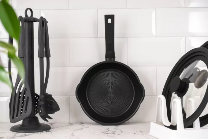 ARDESTO Deep Fry pan Gemini Gourmet Bolzano, 24cm, aluminium, black